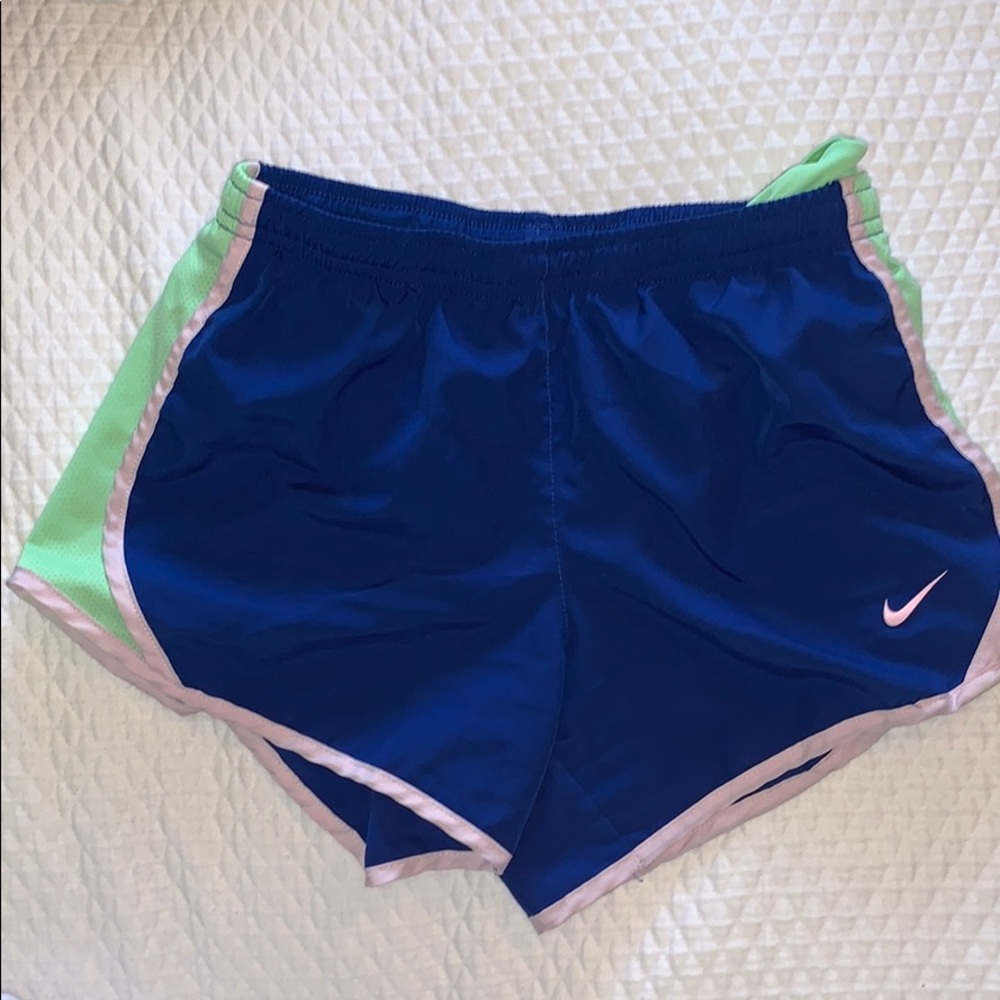 girls nike short